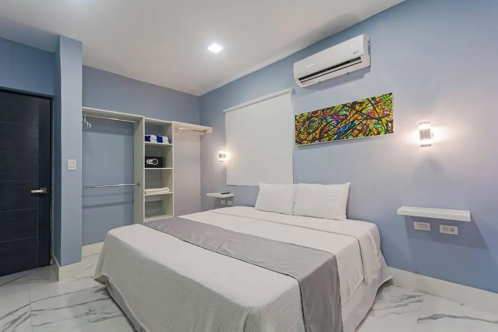 Playa Del Nino And Ferry Isla Mujeres 15 Minutes! Villa Cancun